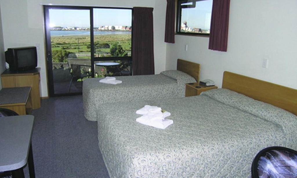 טימארו Baywatch Motor Lodge מראה חיצוני תמונה